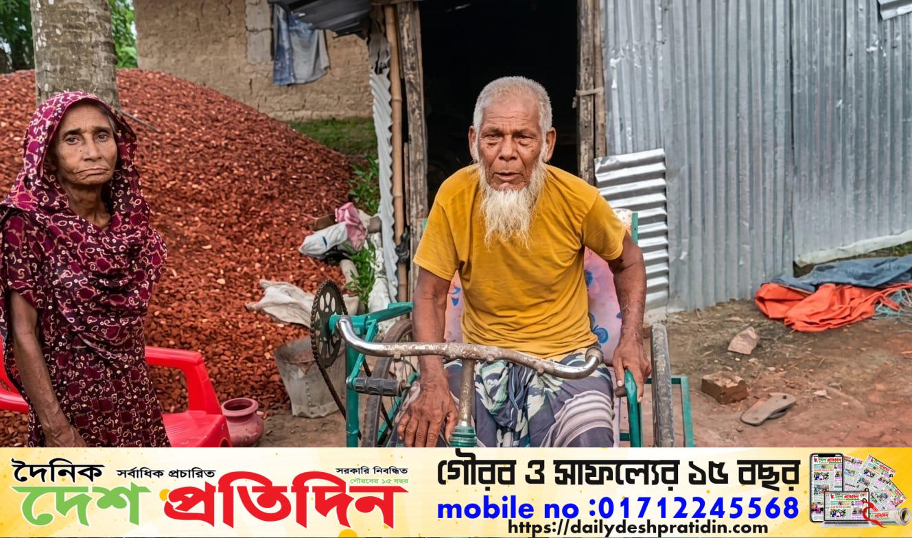 পাঁচবিবিতে প্যারালাইসিস আক্রান্ত ভূমিহীন দুলু মিয়ার পরিবারে চরম অনাহার-অসহায়ত্ব