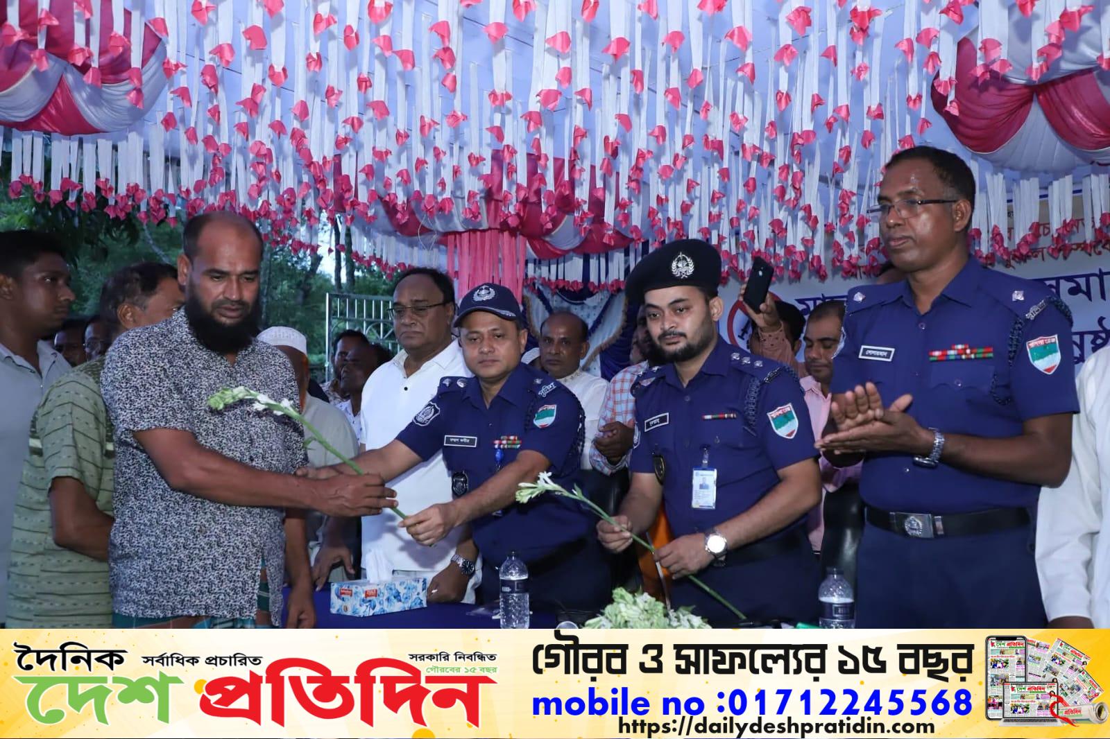 চুয়াডাঙ্গায় মাদকবিরোধী সমাবেশ স্বাভাবিক জীবনে ফিরে আসার প্রত্যয়ে ১৬ মাদক কারবারিদের আত্মসমর্পণ