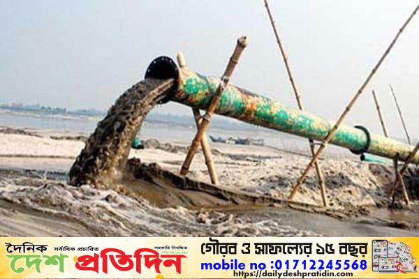 কাজিপুরে অবৈধ বালু উত্তোলনে নদীতীর সংরক্ষণকাজ হুমকিতে, চর সৃষ্টিতে বাধা