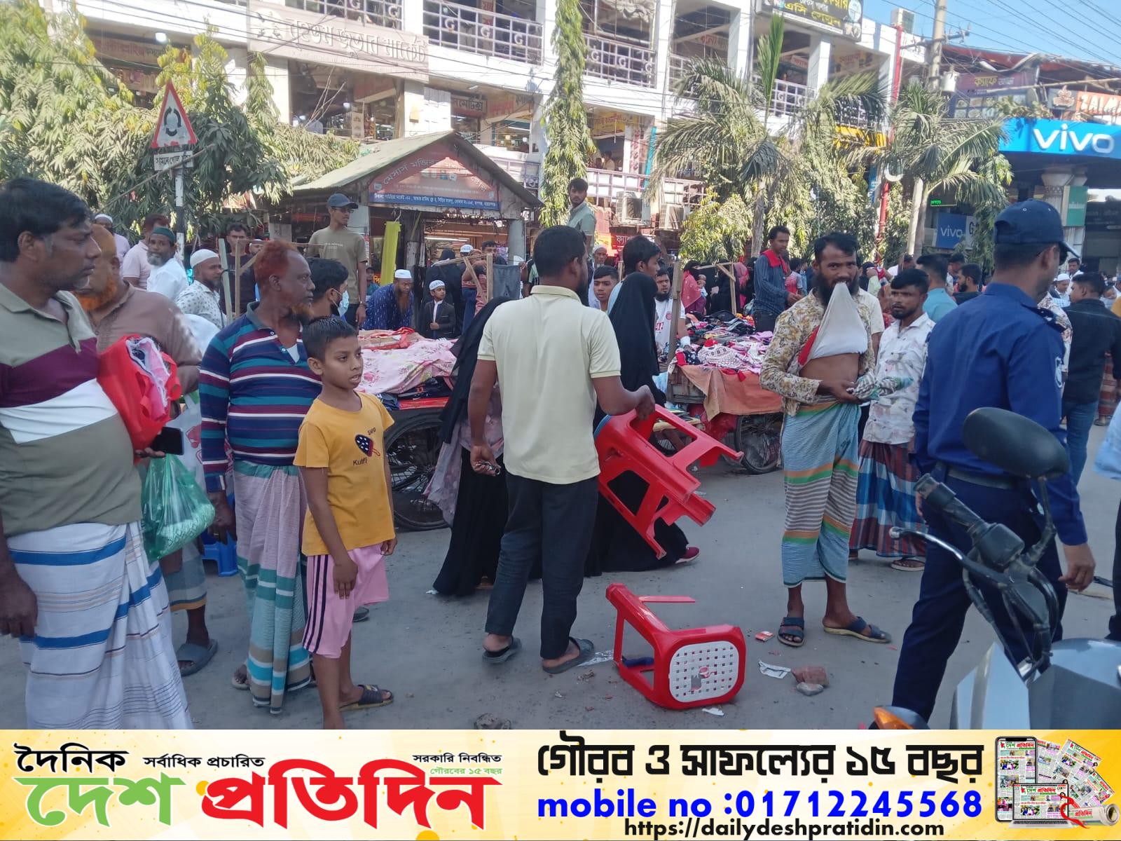 ফুটপাত দখলমুক্ত করতে ভূলতা হাইওয়ে পুলিশের অভিযান