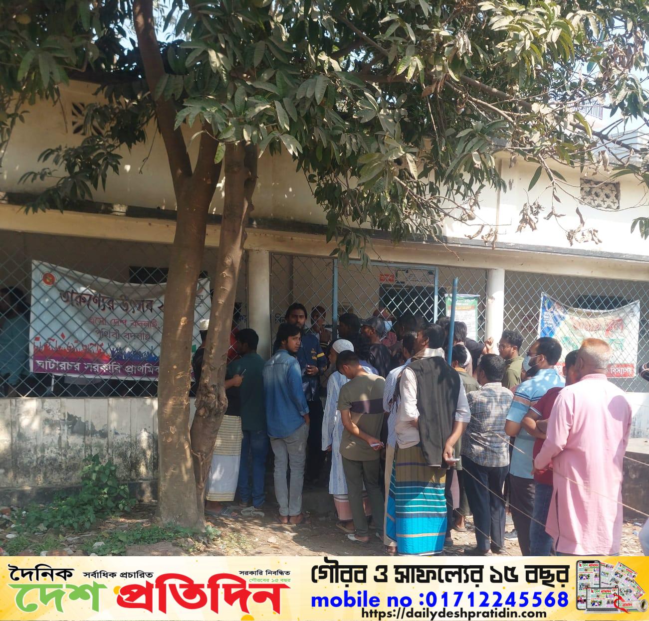 নজিরবিহীন শান্তিপূর্ণ ভোট গ্রহন চলছে ঢাকা-২ আসনে