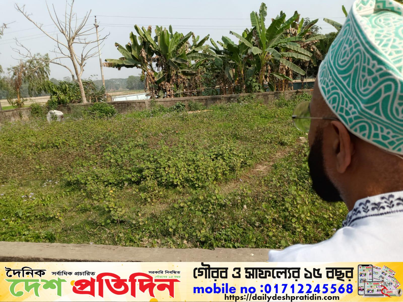 নির্বাচনে জিতে বাবা-মা, দাদা-নানার কবর জিয়ারত করলেন এম এ মালিক