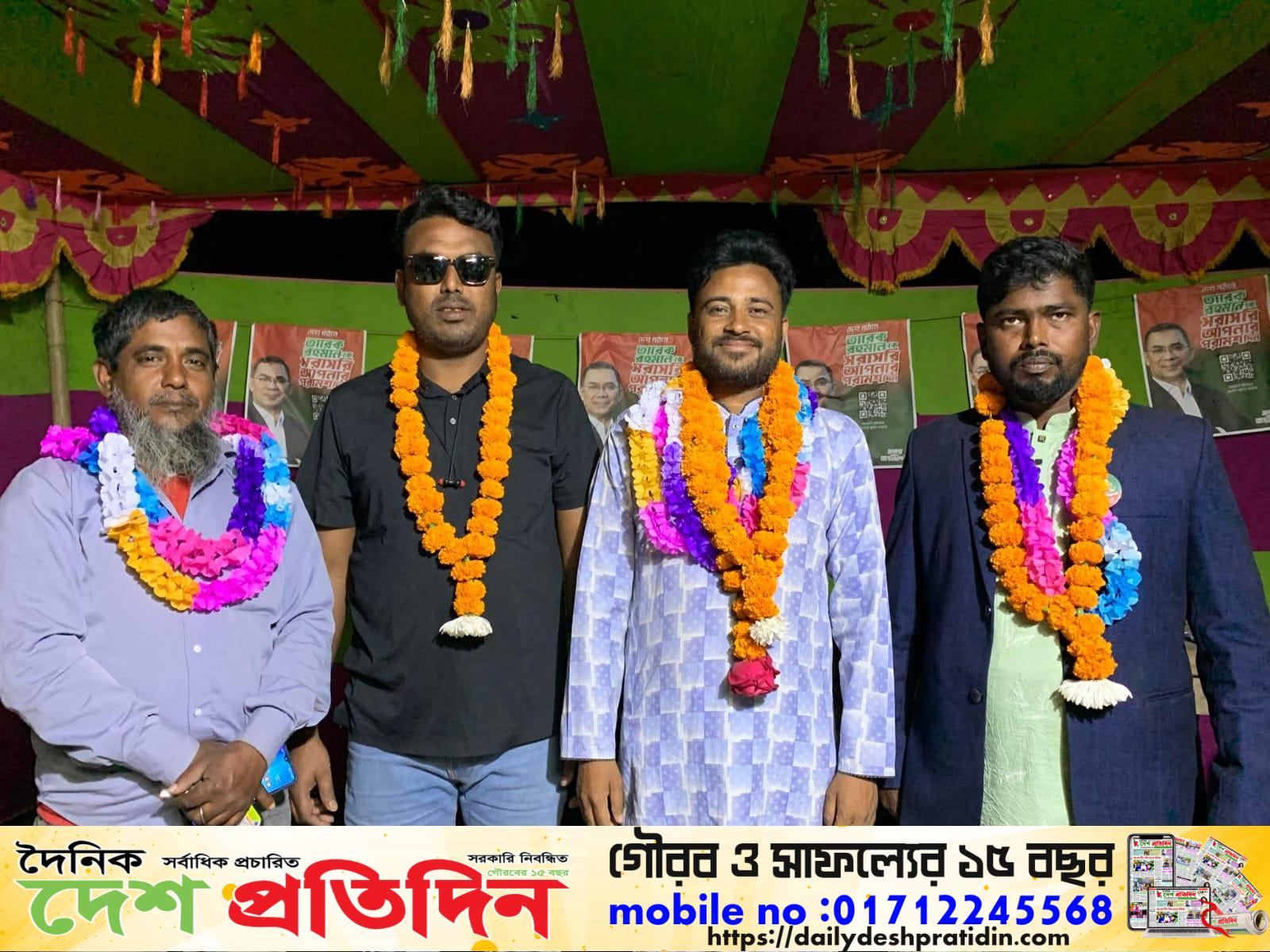 তাড়াশে ধানের শীষের বিপুল বিজয় নেতাকর্মীদের ফুলেল সংবর্ধনা