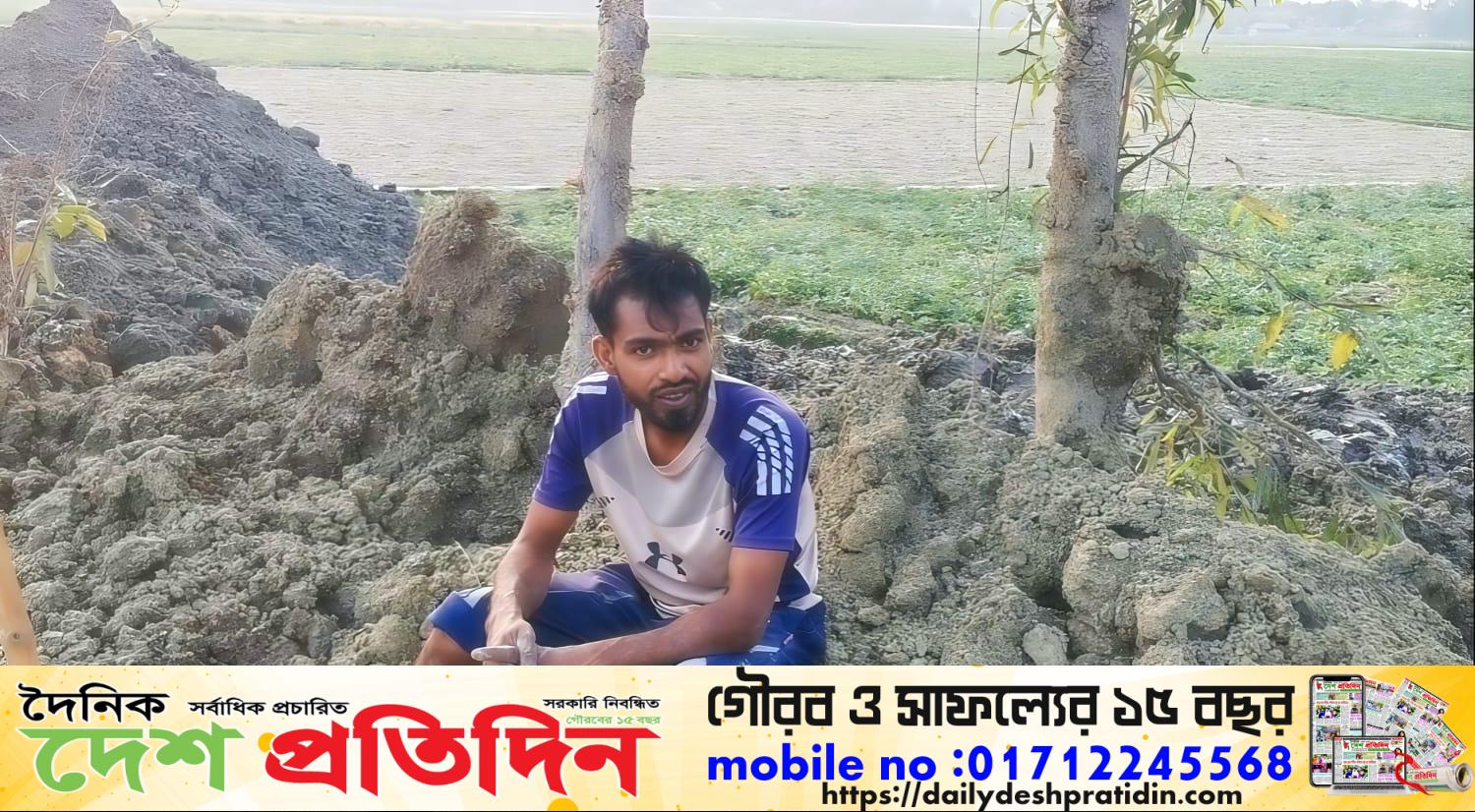 তিনফসলি কৃষি জমি নষ্ট করে ক্ষেতলালে জমি ভরাট করে স্থাপনা নির্মাণ করার অভিযোগ
