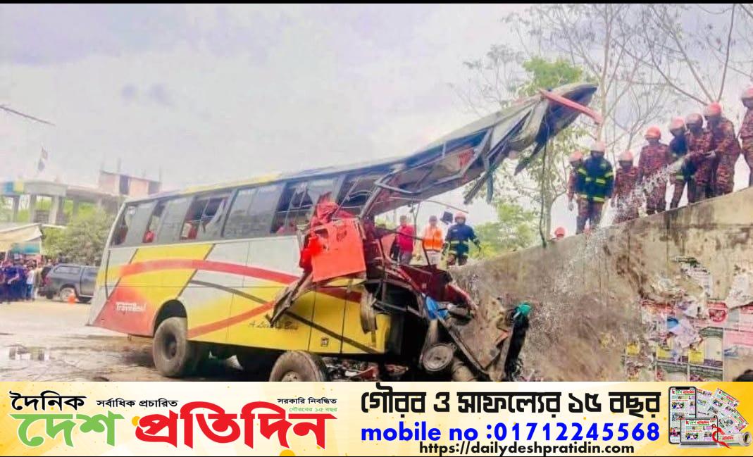 টাঙ্গাইলে ভয়াবহ সড়ক দুর্ঘটনা — চালক নিহত
