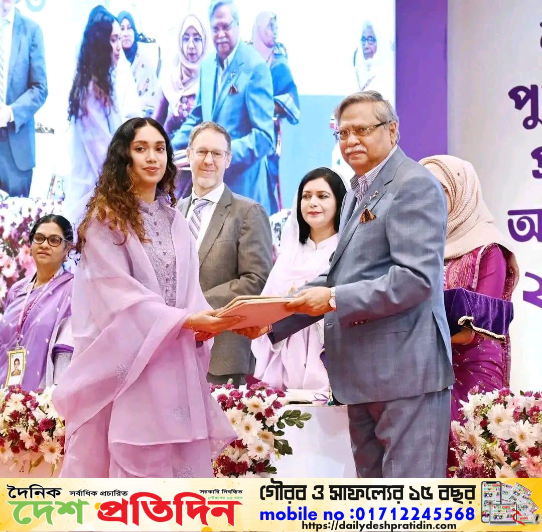 নারীর মরনোওর পুরস্কার পেলেন