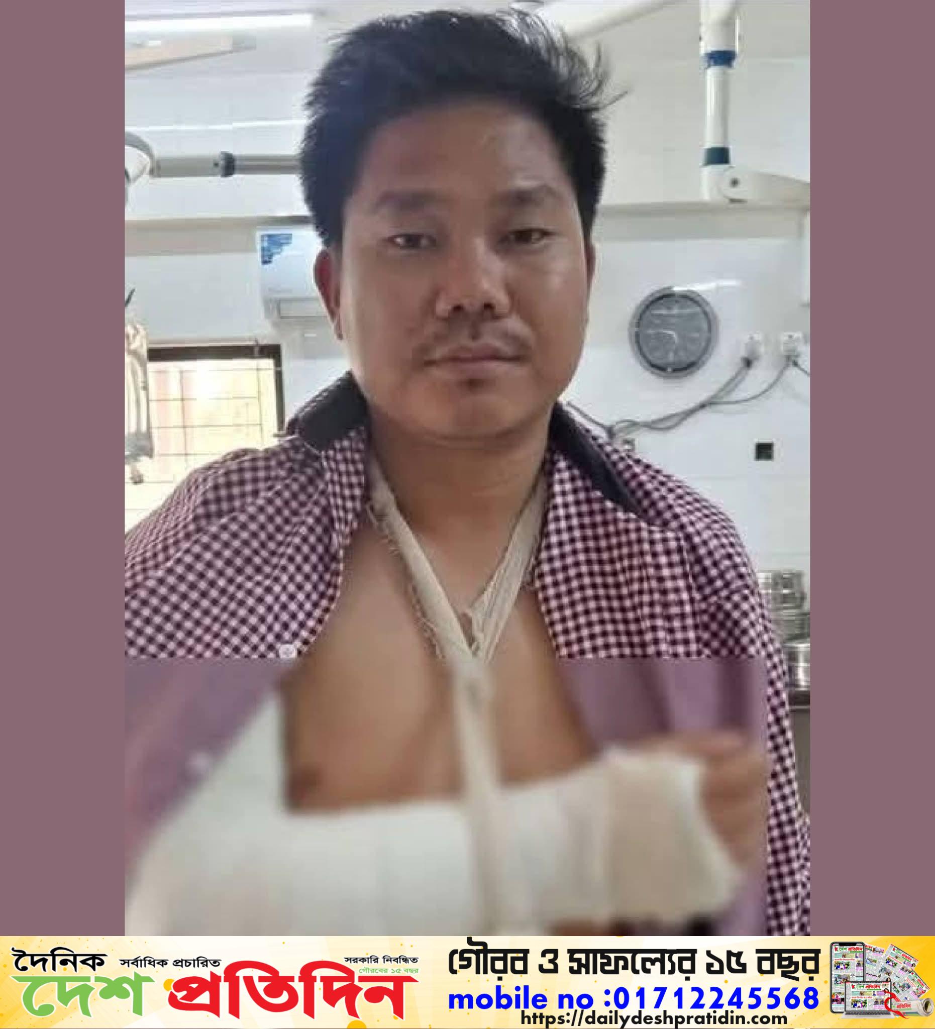 খাগড়াছড়িতে,ডিসি অফিসের ট্যাগ অফিসারের উপর সন্ত্রাসী হামলা