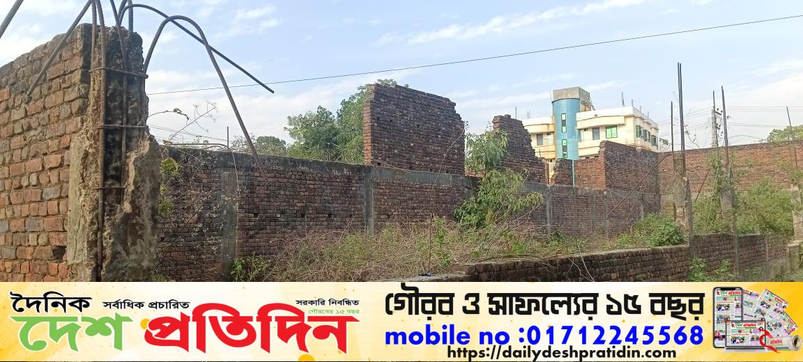 মাটিরাঙ্গা পৌরসভার এলাকাবাসীর দাবী পরিত্যক্ত টাউন হলটি সংস্কার করে উন্মুক্ত করার